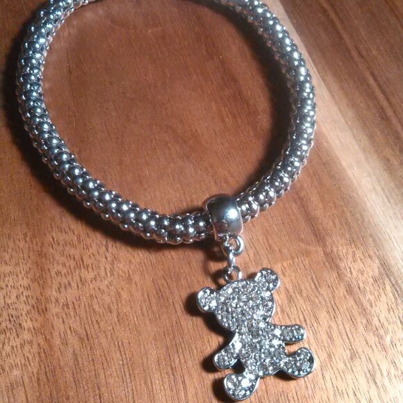 White Austrian Crystal Teddy Bear Silvertone Stretch Bracelet - Picture 5 of 8